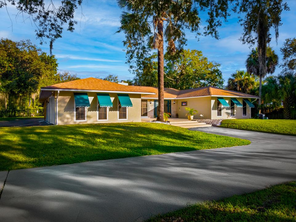 For Sale: $899,000 (4 beds, 3 baths, 3430 Square Feet)