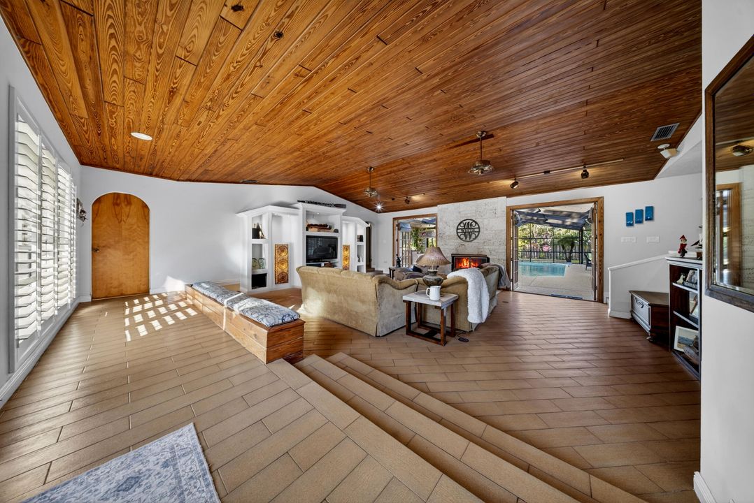 For Sale: $899,000 (4 beds, 3 baths, 3430 Square Feet)