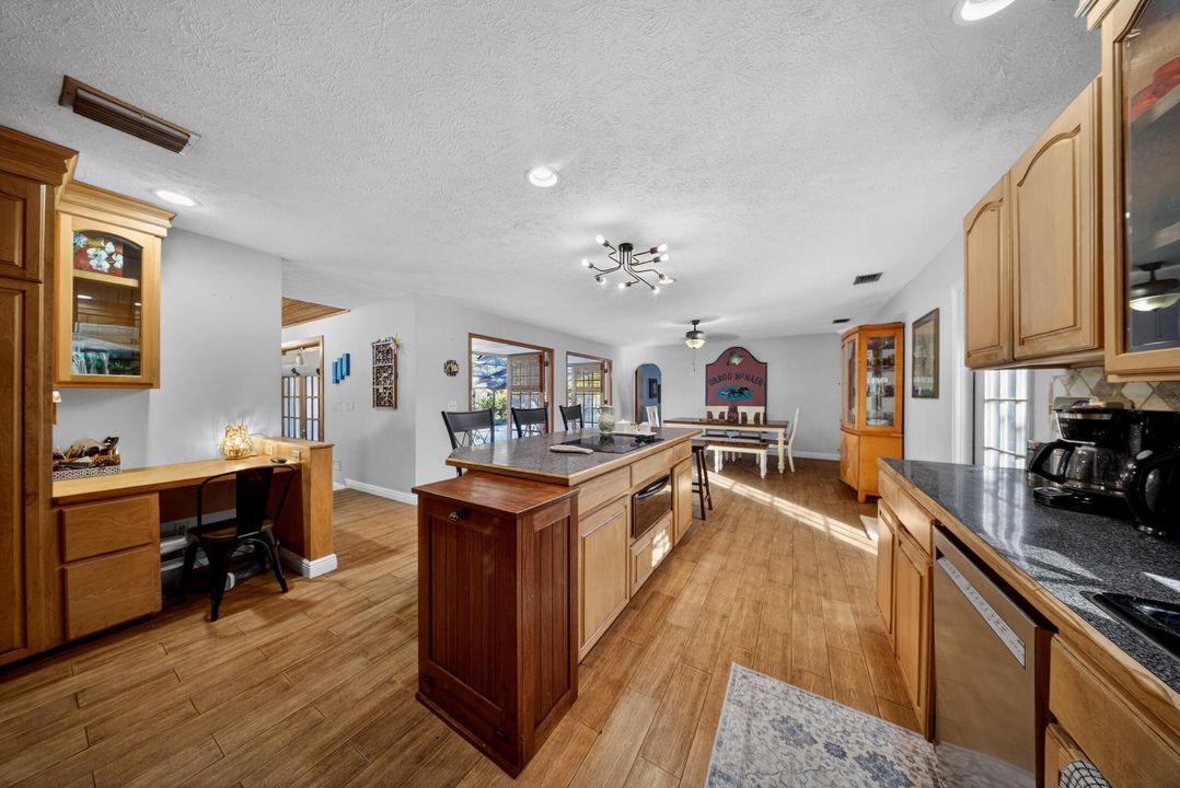 For Sale: $899,000 (4 beds, 3 baths, 3430 Square Feet)