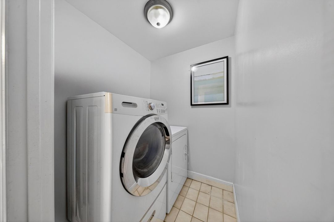 For Sale: $899,000 (4 beds, 3 baths, 3430 Square Feet)