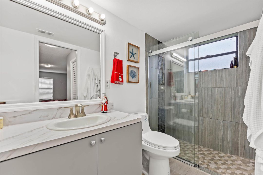 En Venta: $295,000 (2 camas, 2 baños, 1218 Pies cuadrados)