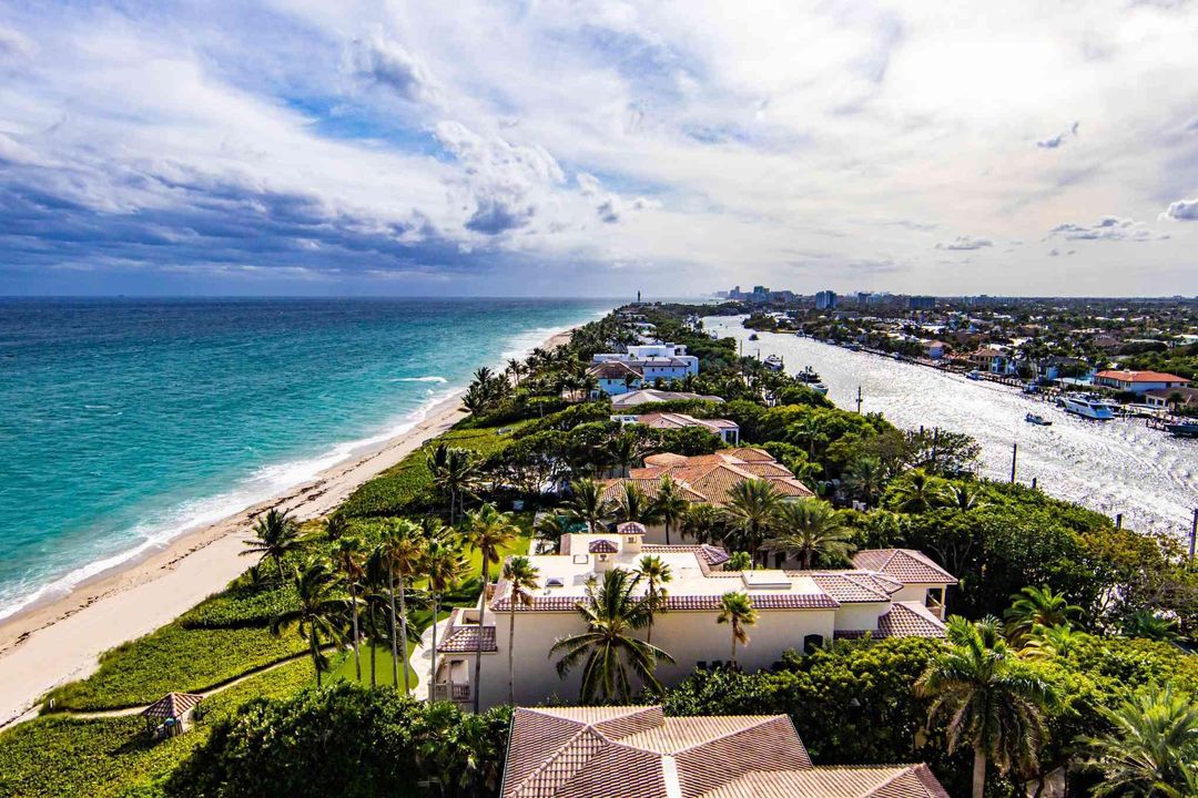 For Rent: $4,000 (2 beds, 2 baths, 1135 Square Feet)