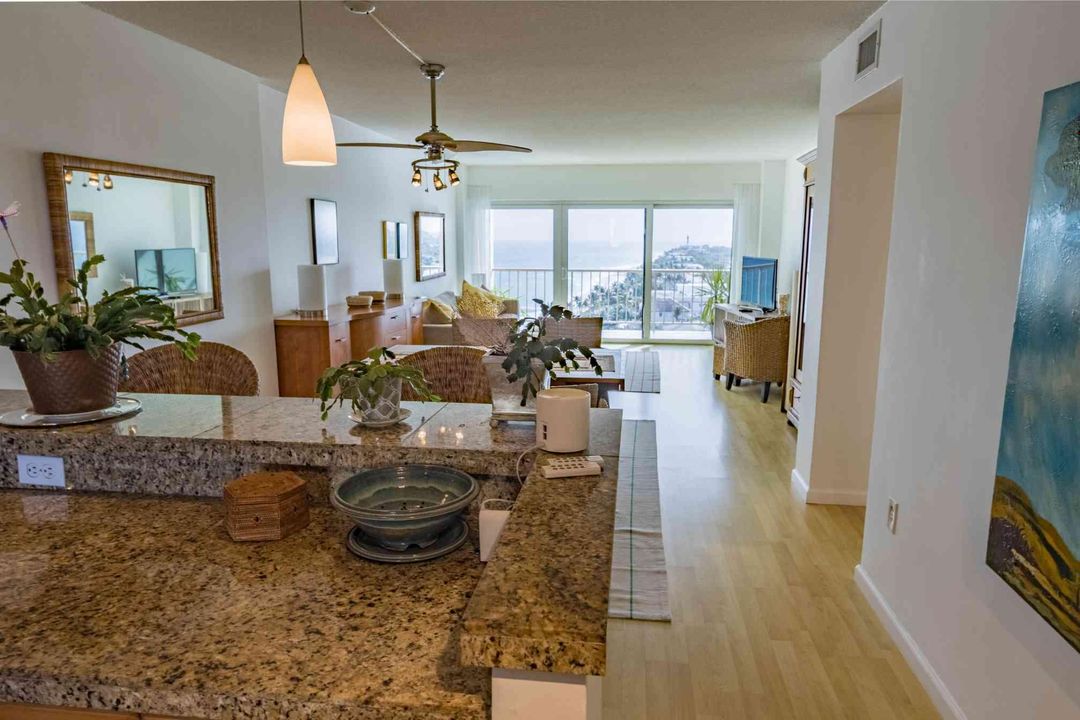 For Rent: $4,000 (2 beds, 2 baths, 1135 Square Feet)