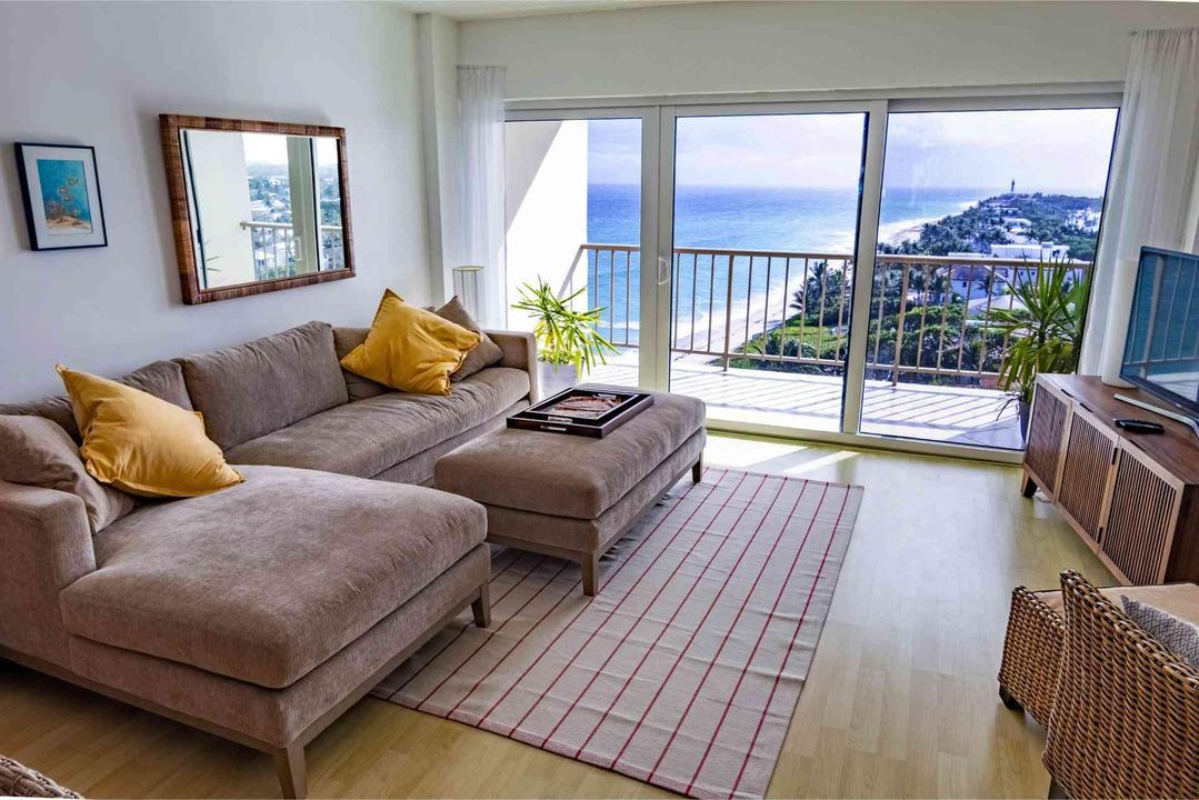 For Rent: $4,000 (2 beds, 2 baths, 1135 Square Feet)