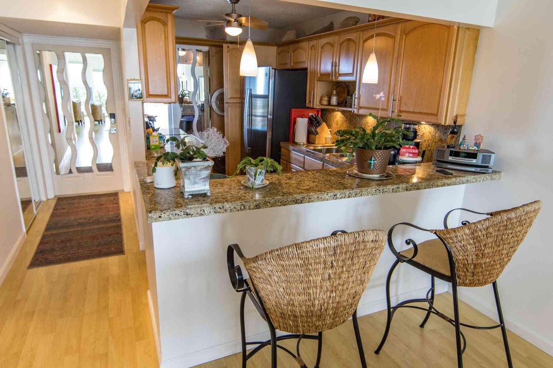 For Rent: $4,000 (2 beds, 2 baths, 1135 Square Feet)