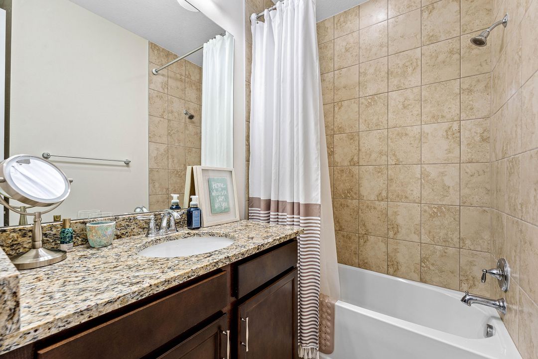 For Rent: $3,400 (3 beds, 2 baths, 2138 Square Feet)