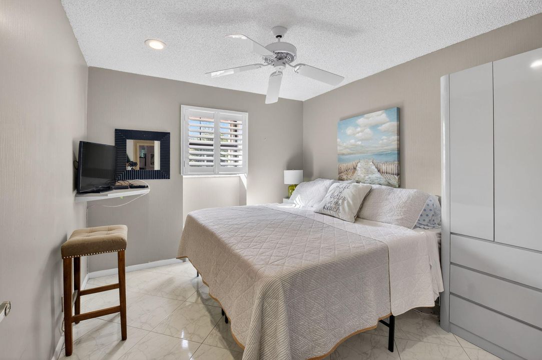 На продажу: $389,900 (3 спален, 2 ванн, 1620 Квадратных фут)