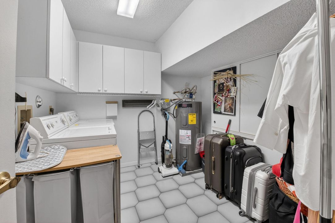 На продажу: $389,900 (3 спален, 2 ванн, 1620 Квадратных фут)