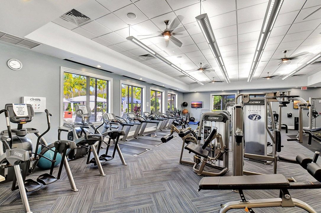 For Sale: $3,499,000 (5 beds, 6 baths, 5332 Square Feet)