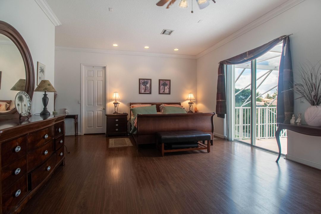 En Venta: $859,000 (4 camas, 4 baños, 3496 Pies cuadrados)