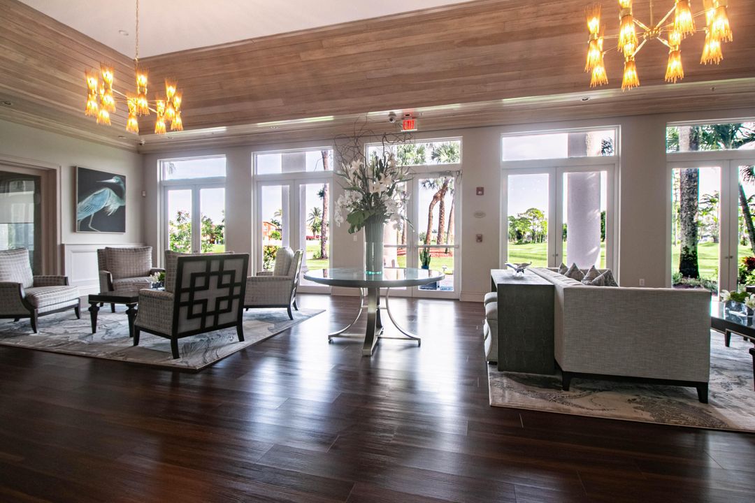 En Venta: $859,000 (4 camas, 4 baños, 3496 Pies cuadrados)