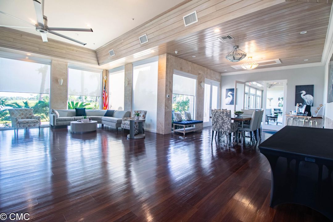 En Venta: $859,000 (4 camas, 4 baños, 3496 Pies cuadrados)