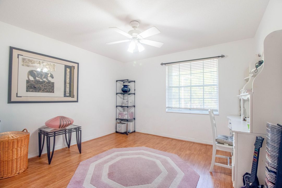 En Venta: $859,000 (4 camas, 4 baños, 3496 Pies cuadrados)