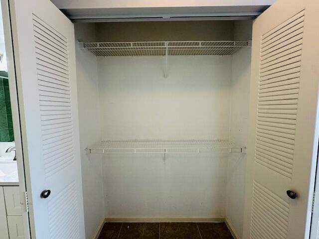 En Venta: $254,900 (2 camas, 2 baños, 1076 Pies cuadrados)