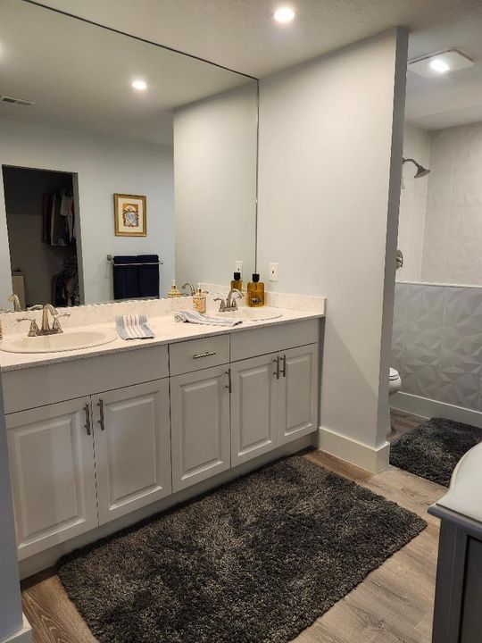 В аренду: $2,850 (2 спален, 2 ванн, 1730 Квадратных фут)