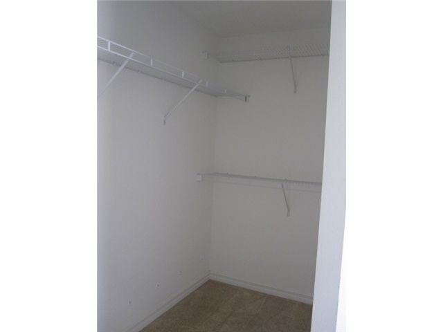 For Rent: $2,450 (3 beds, 2 baths, 1316 Square Feet)