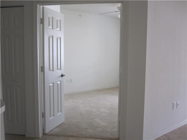 For Rent: $2,450 (3 beds, 2 baths, 1316 Square Feet)