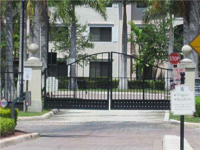 For Rent: $2,450 (3 beds, 2 baths, 1316 Square Feet)