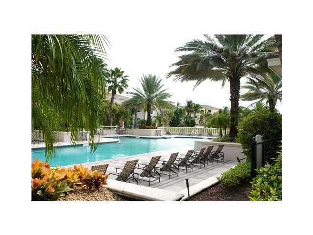 For Rent: $2,450 (3 beds, 2 baths, 1316 Square Feet)