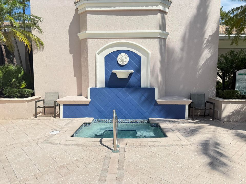 For Rent: $2,450 (3 beds, 2 baths, 1316 Square Feet)