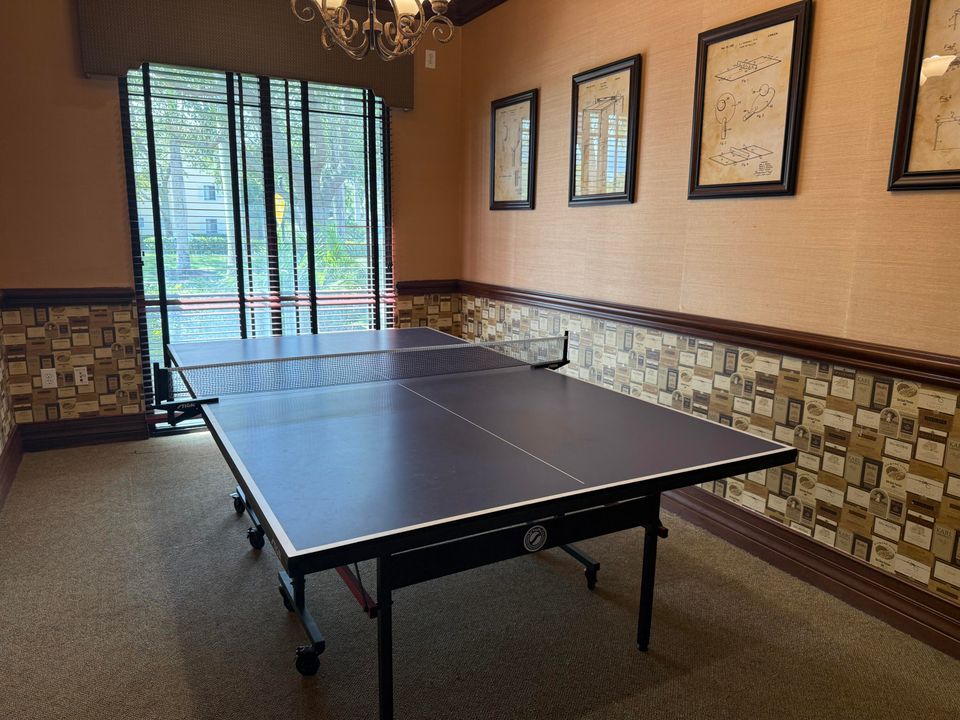 For Rent: $2,450 (3 beds, 2 baths, 1316 Square Feet)