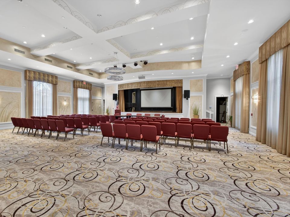 For Sale: $425,000 (3 beds, 2 baths, 1884 Square Feet)