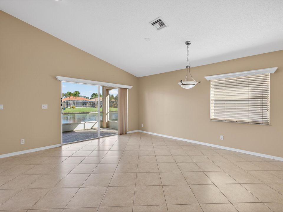 For Sale: $425,000 (3 beds, 2 baths, 1884 Square Feet)