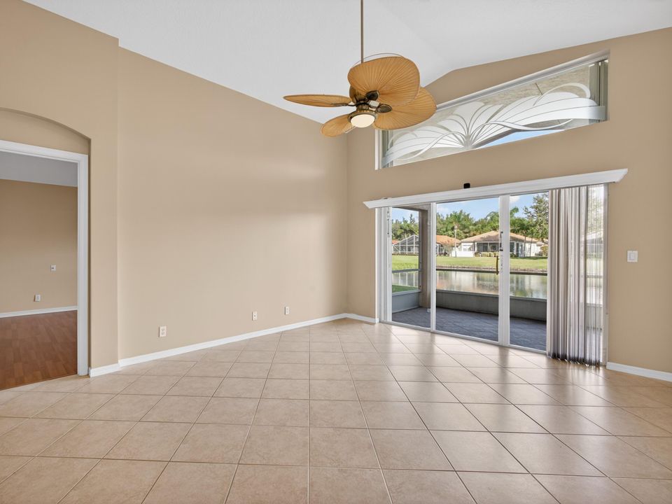 For Sale: $425,000 (3 beds, 2 baths, 1884 Square Feet)