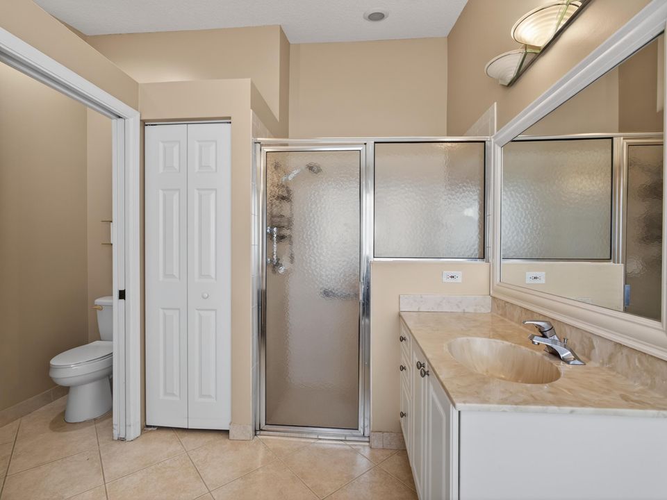 For Sale: $425,000 (3 beds, 2 baths, 1884 Square Feet)