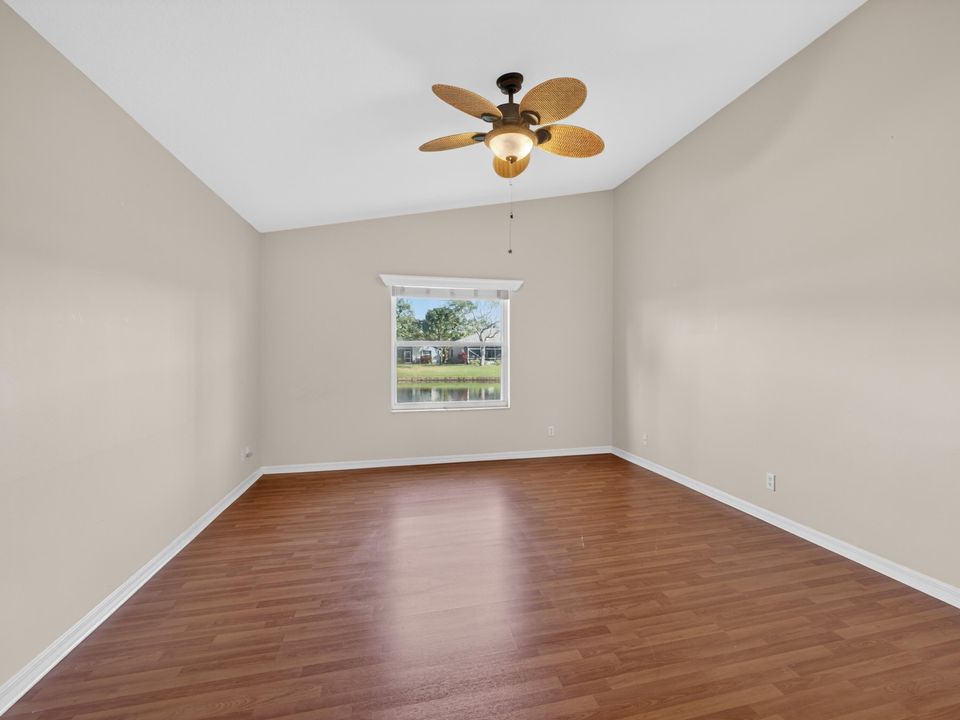 For Sale: $425,000 (3 beds, 2 baths, 1884 Square Feet)