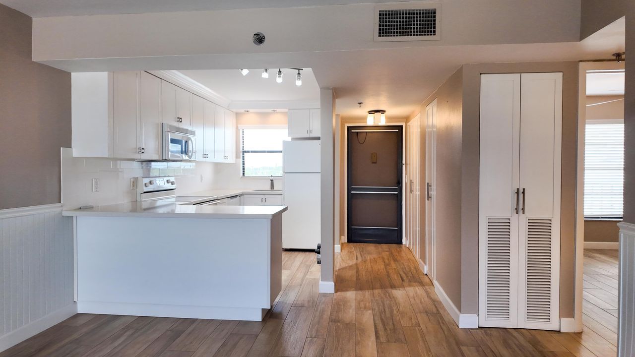 En Renta: $1,800 (2 camas, 2 baños, 1020 Pies cuadrados)