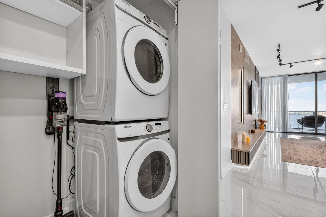 For Rent: $11,000 (3 beds, 3 baths, 1545 Square Feet)