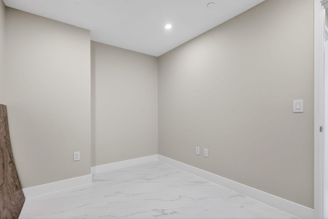 For Rent: $11,000 (3 beds, 3 baths, 1545 Square Feet)