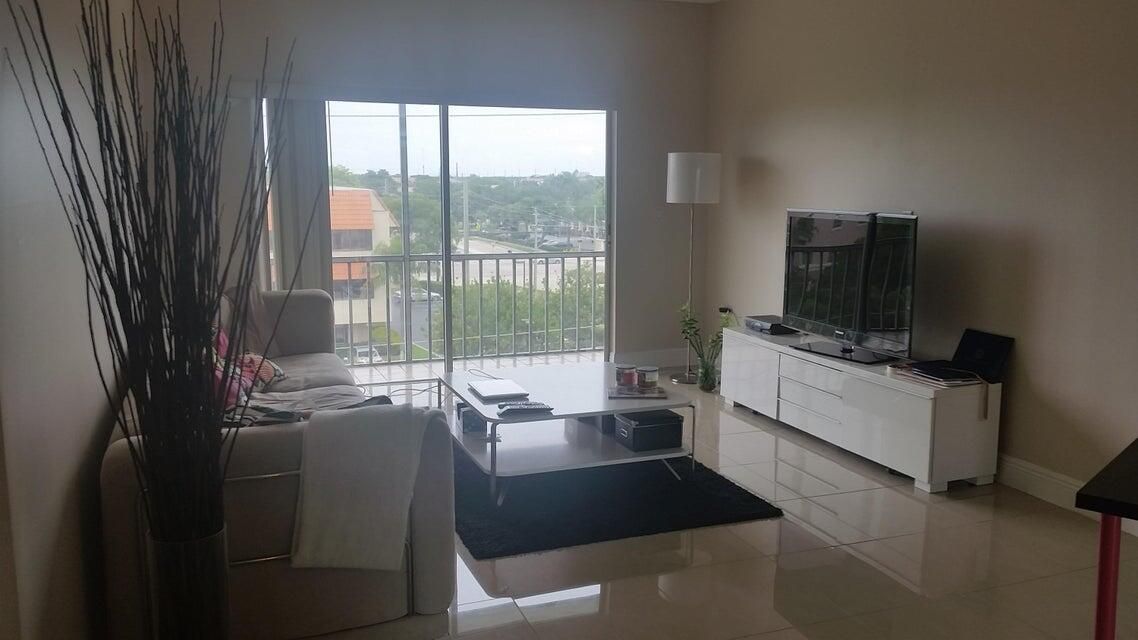 В аренду: $1,875 (1 спален, 1 ванн, 594 Квадратных фут)