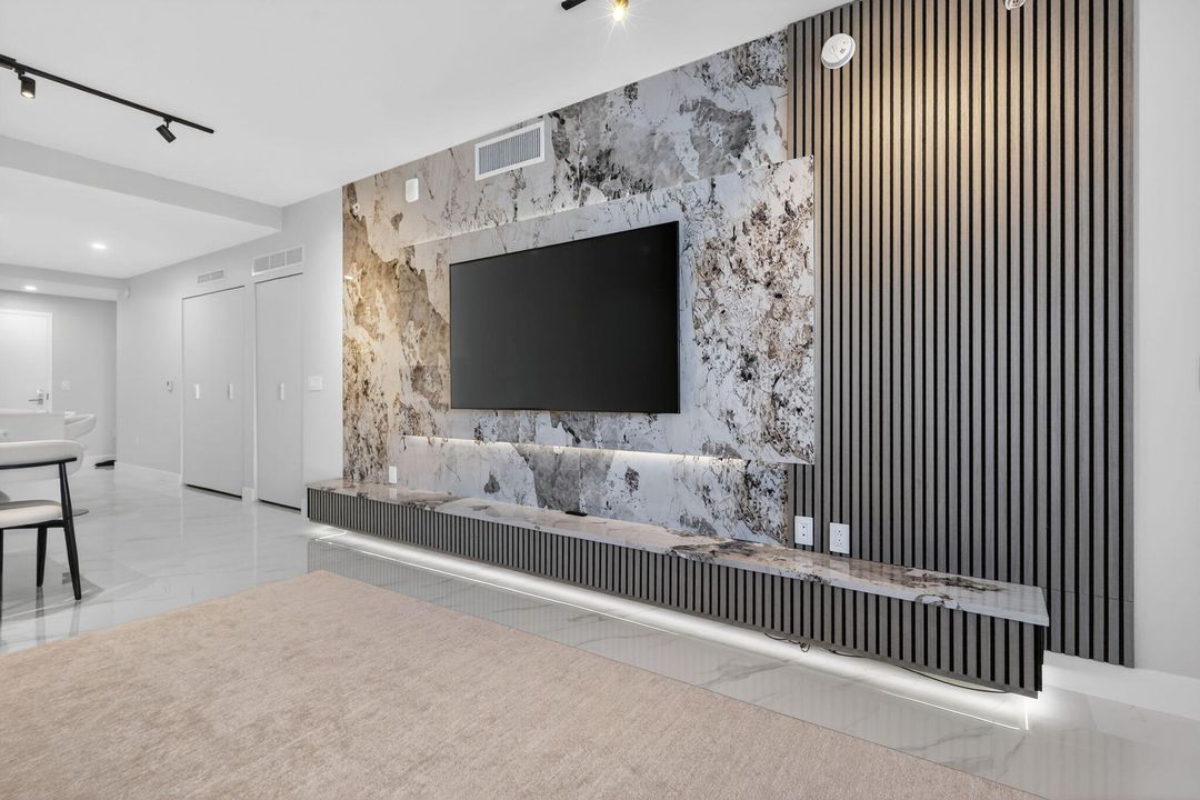 For Rent: $10,500 (3 beds, 3 baths, 1545 Square Feet)