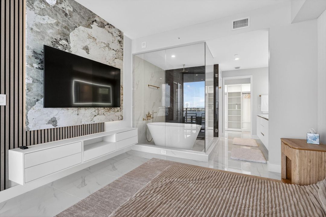 For Rent: $10,500 (3 beds, 3 baths, 1545 Square Feet)