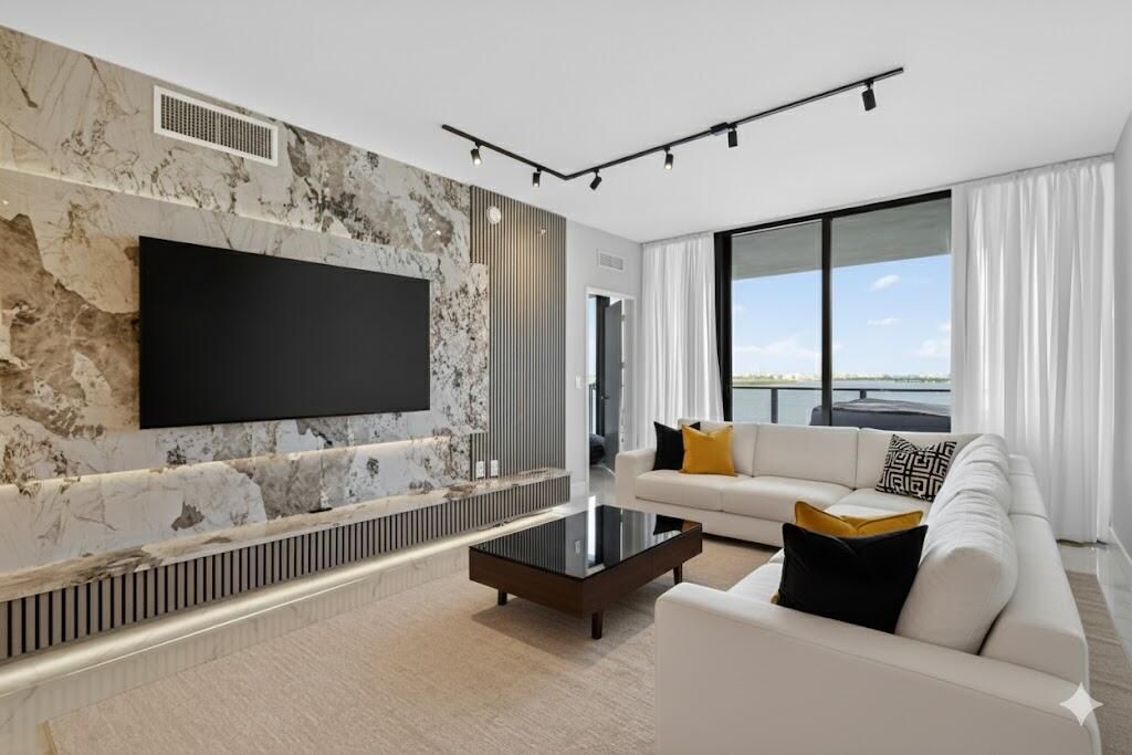 For Rent: $10,500 (3 beds, 3 baths, 1545 Square Feet)