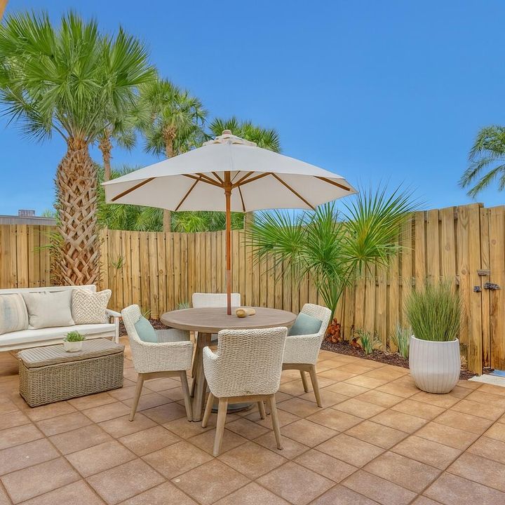 На продажу: $288,000 (2 спален, 2 ванн, 1288 Квадратных фут)