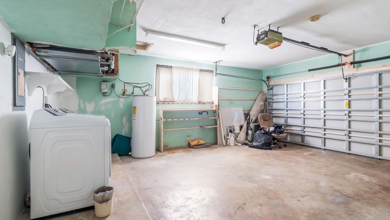 For Sale: $525,000 (4 beds, 2 baths, 2458 Square Feet)