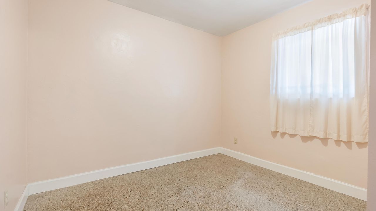 For Sale: $525,000 (4 beds, 2 baths, 2458 Square Feet)