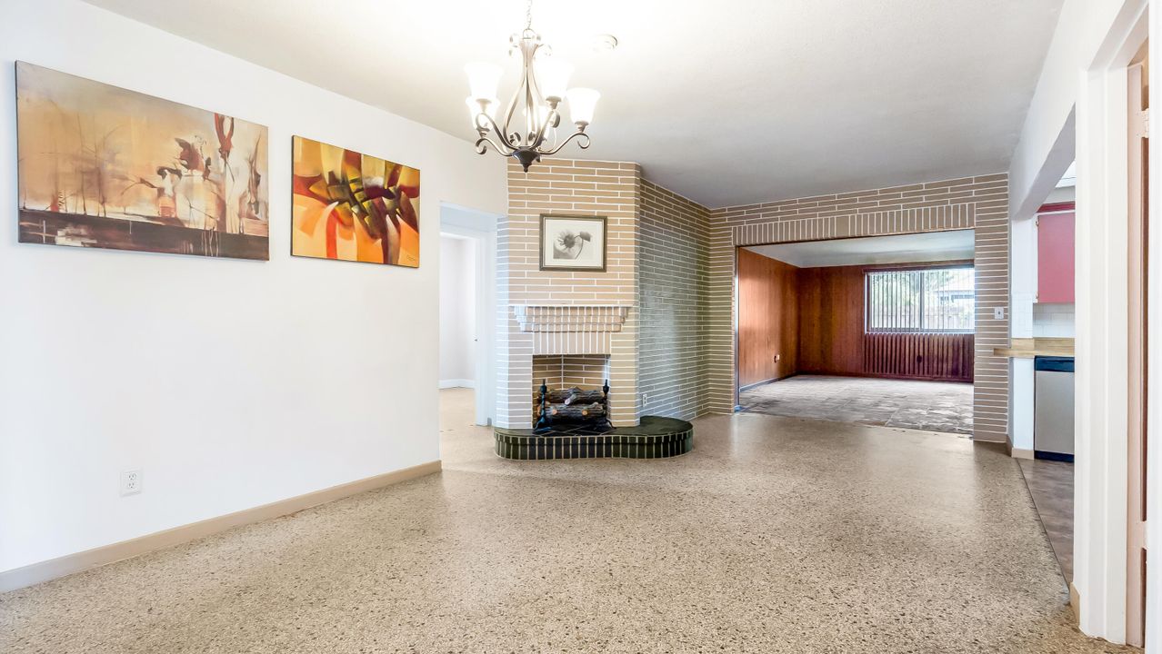 For Sale: $525,000 (4 beds, 2 baths, 2458 Square Feet)