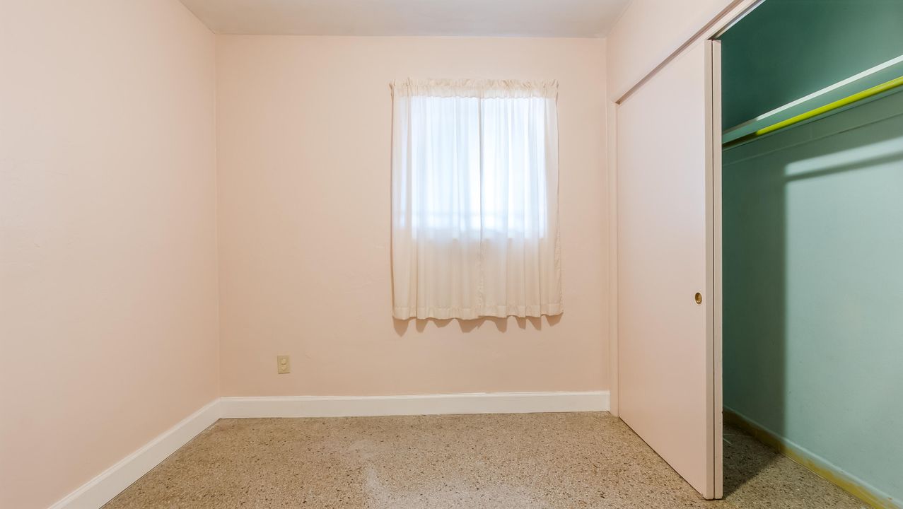 For Sale: $525,000 (4 beds, 2 baths, 2458 Square Feet)