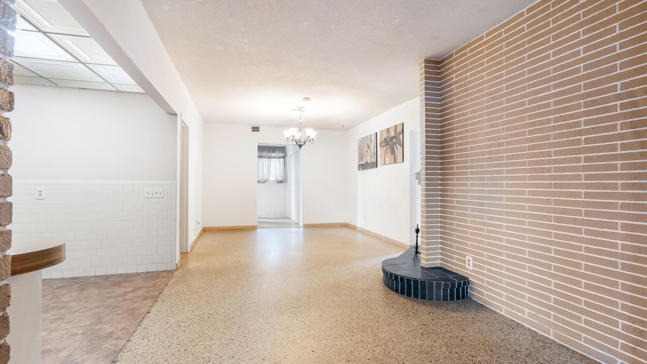 For Sale: $525,000 (4 beds, 2 baths, 2458 Square Feet)