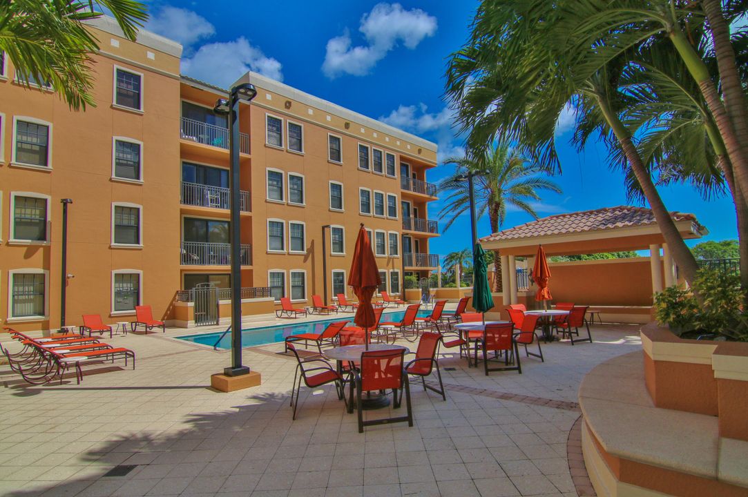 For Sale: $259,900 (1 beds, 1 baths, 665 Square Feet)