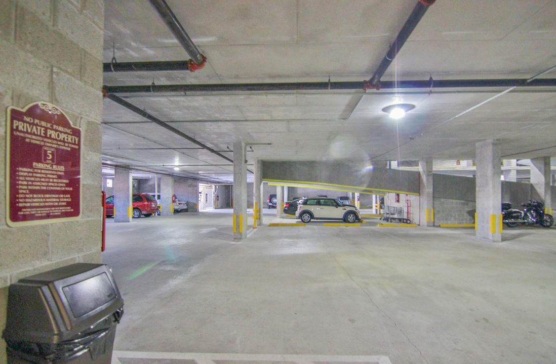 For Sale: $259,900 (1 beds, 1 baths, 665 Square Feet)