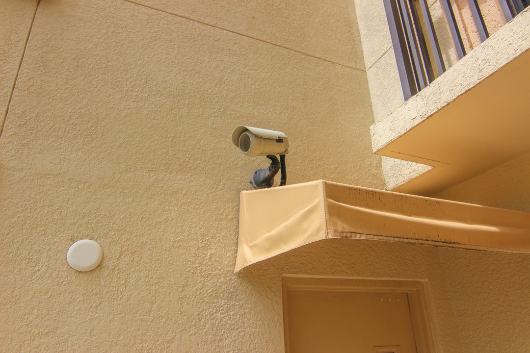 For Sale: $259,900 (1 beds, 1 baths, 665 Square Feet)