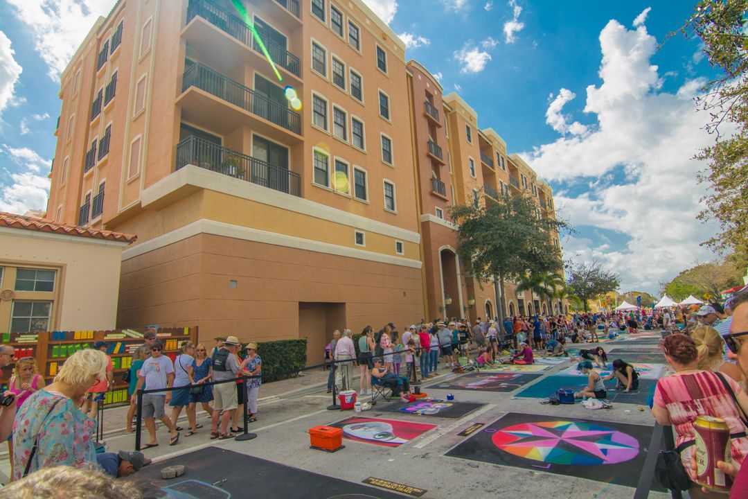 For Sale: $259,900 (1 beds, 1 baths, 665 Square Feet)