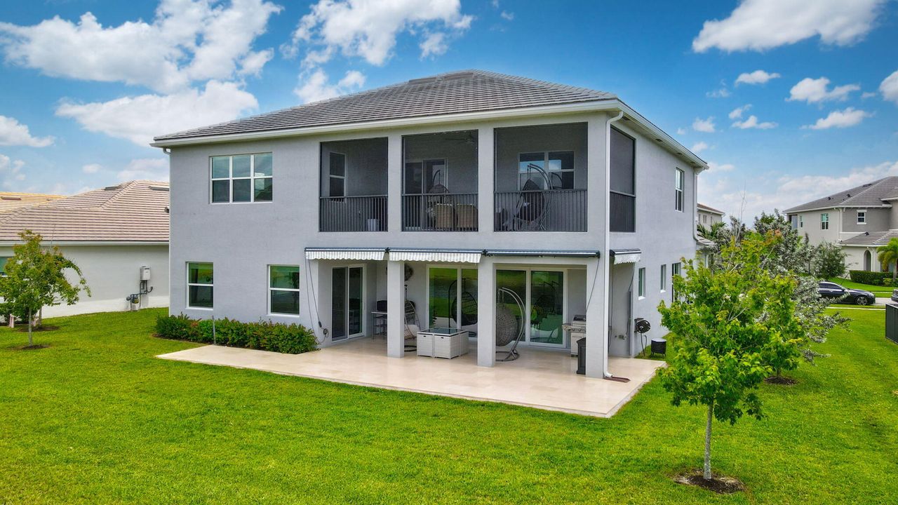 For Rent: $6,000 (6 beds, 4 baths, 4110 Square Feet)