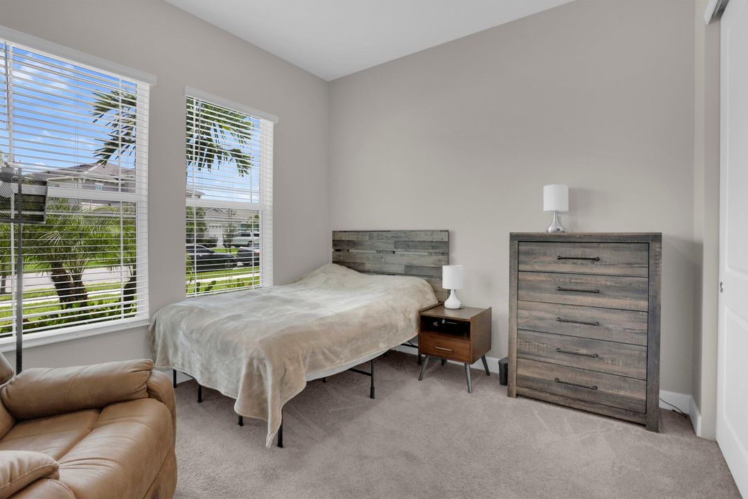 For Rent: $6,000 (6 beds, 4 baths, 4110 Square Feet)