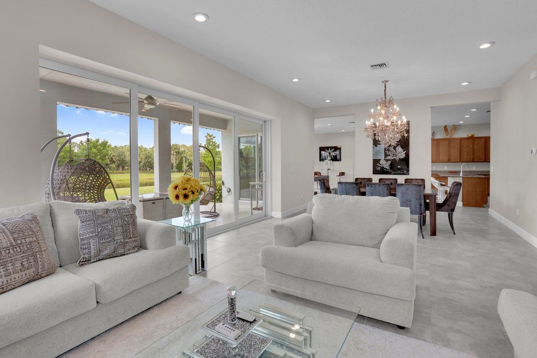 For Rent: $6,000 (6 beds, 4 baths, 4110 Square Feet)